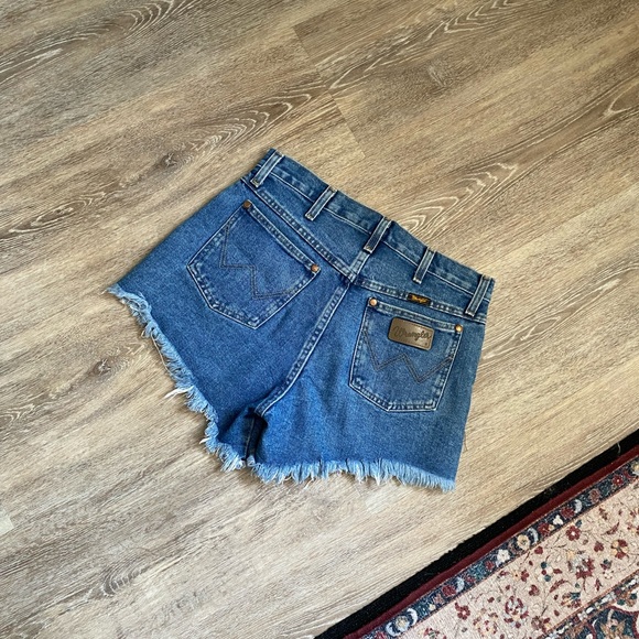 Wrangler Reworked Shorts - Picture 2 of 5